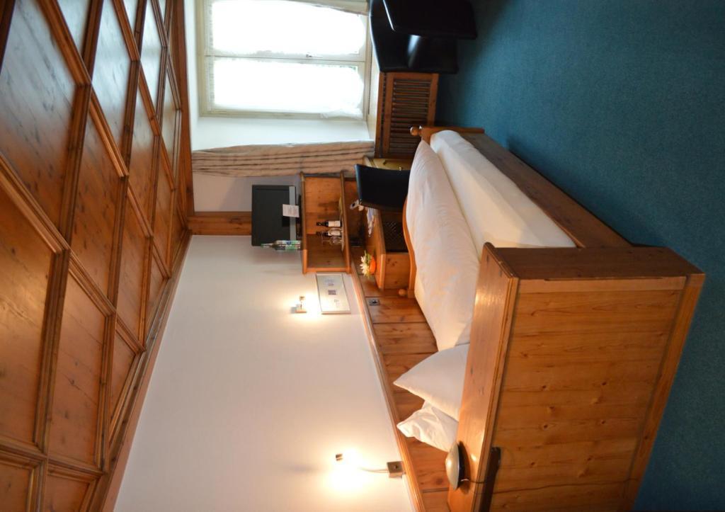 Hotel Zum Kreuz アーラウ 部屋 写真