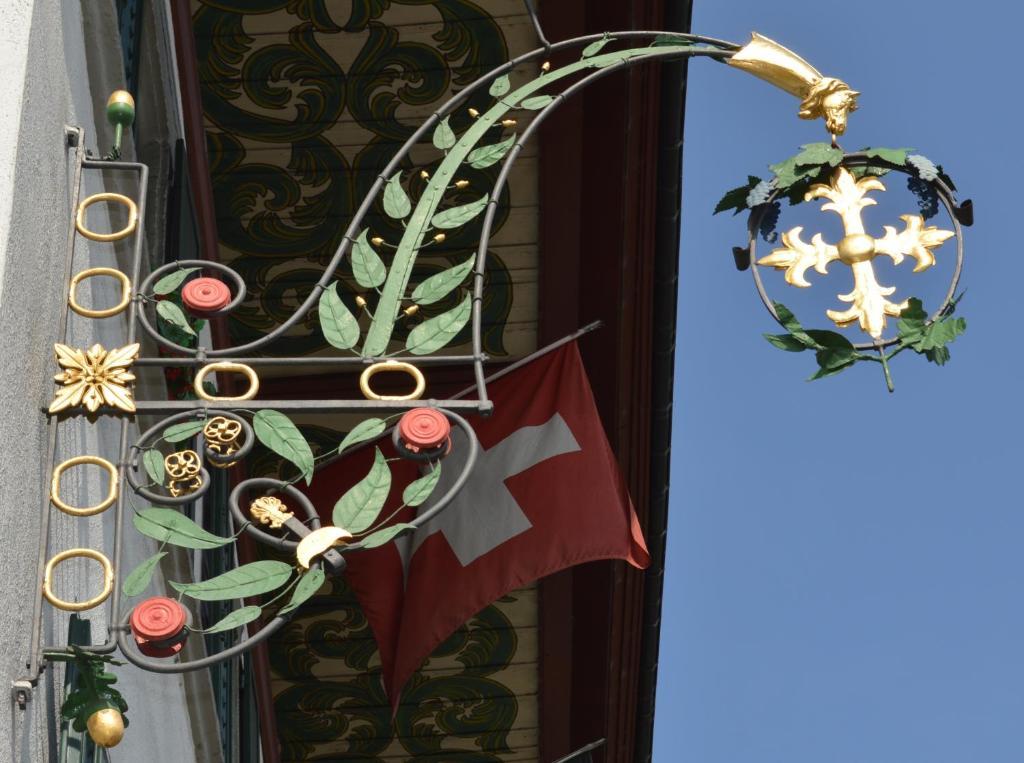 Hotel Zum Kreuz アーラウ エクステリア 写真