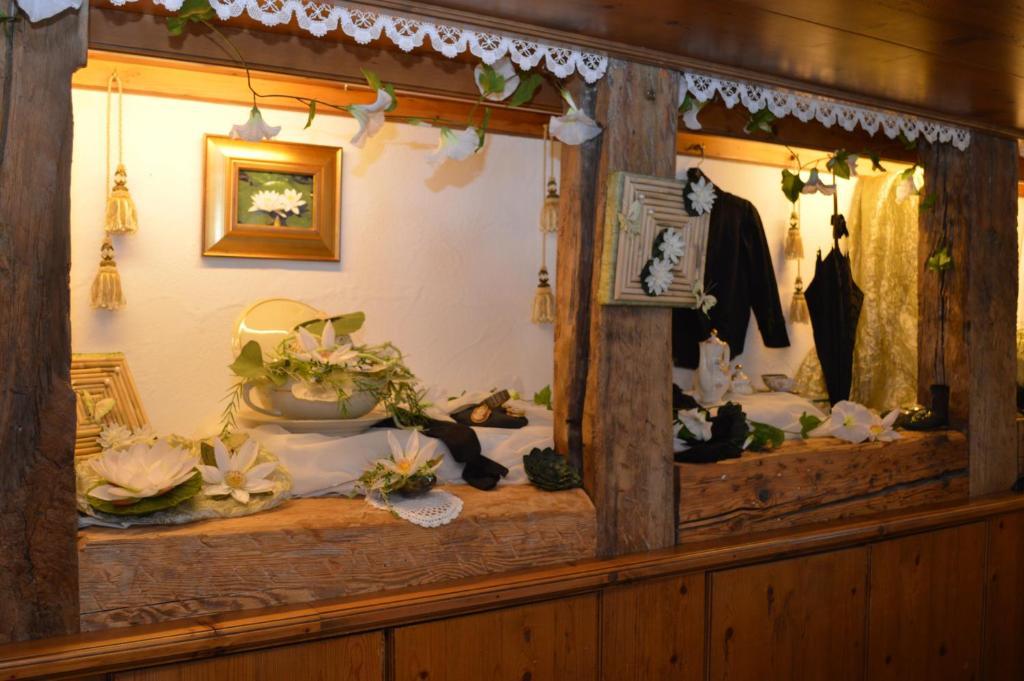 Hotel Zum Kreuz アーラウ エクステリア 写真