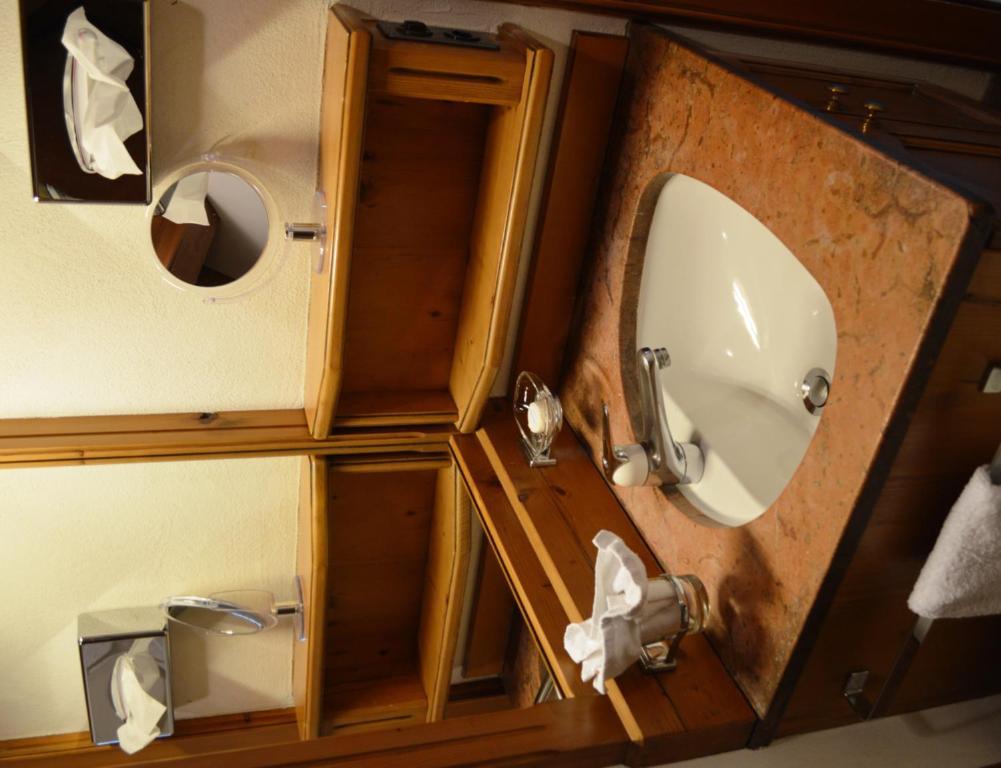 Hotel Zum Kreuz アーラウ 部屋 写真